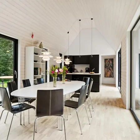 Bernadeta - 275m From The Sea By Interhome